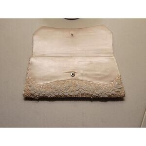 Vintage La Regale, Ltd., Hong Kong. Hand Made, Hand Beaded Exquisite Evening Bag